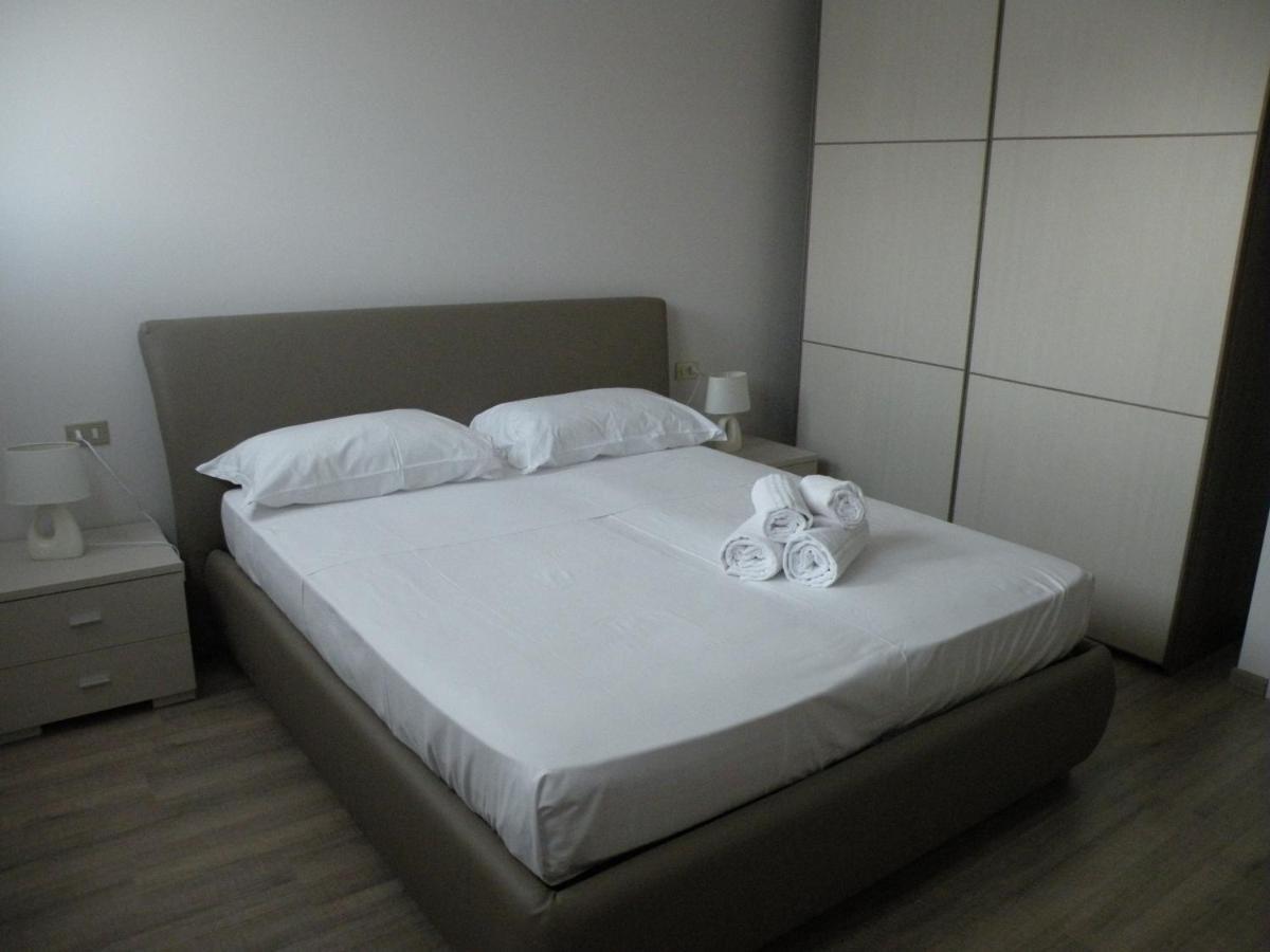 Il Lauro Apartment Lazise Exterior photo